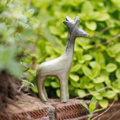 Tilnar Art Aluminark Brushed Silver Large Giraffe -Yanke Home Shop 34787 bg tilnar art aluminark brushed silver large giraffe lifestyle 3