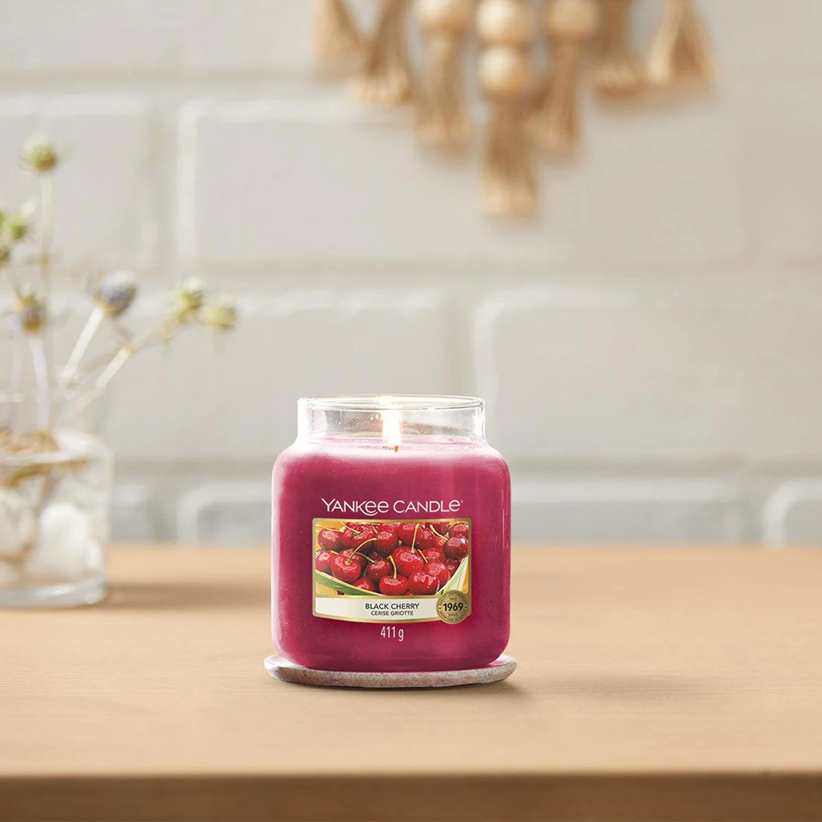 Yankee Candle Black Cherry Medium Jar Candle 4 Yankee Candle Black Cherry Medium Jar Candle - Image 2
