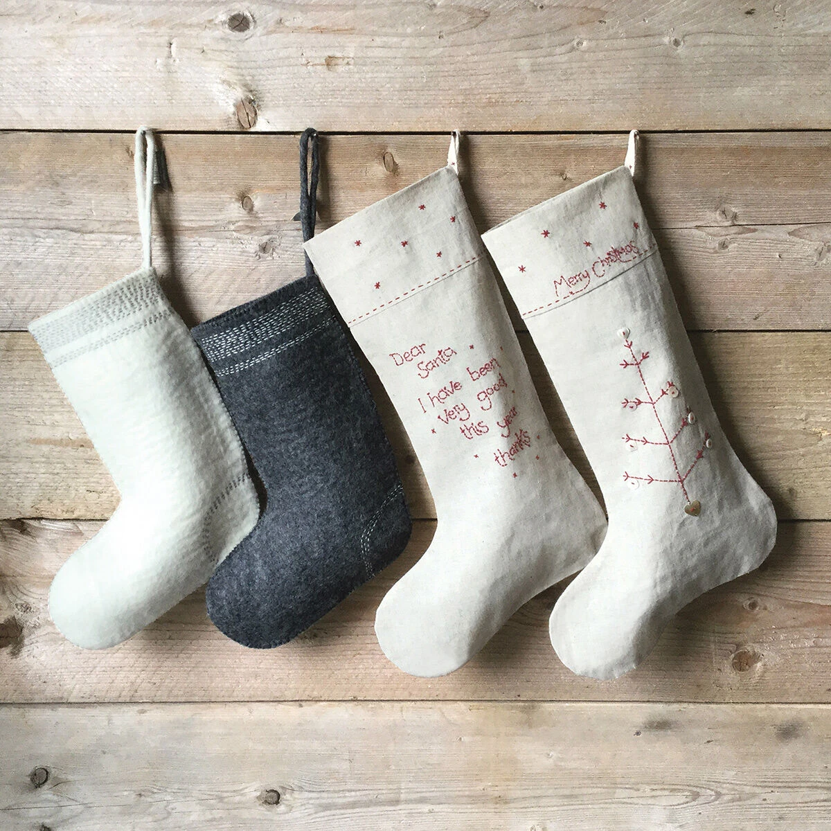 East Of India Christmas Dear Santa Linen Stocking 5 East Of India Christmas Dear Santa Linen Stocking - Image 3