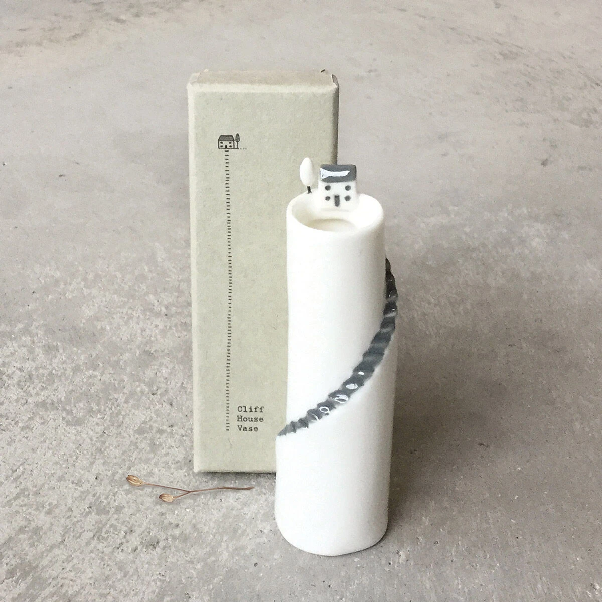 East Of India Cliff House Medium Vase 4 East Of India Cliff House Medium Vase - Image 2