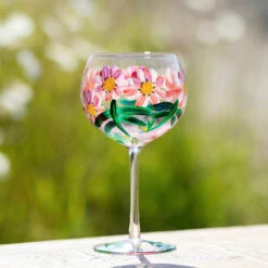 Lynsey Johnstone Hand Painted Daisies & Dragonflies Gin Glass -Yanke Home Shop lesser pavey lp49747 lynsey johnstone daisies dragonflies gin glass lifestyle