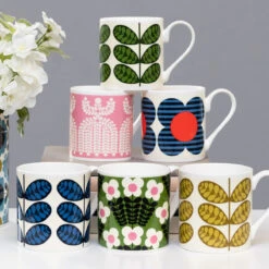 Orla Kiely Green Bunch Of Stems Large Mug -Yanke Home Shop mclaggan orla kiely mugs collection nov2021 lifestyle 0v2 5