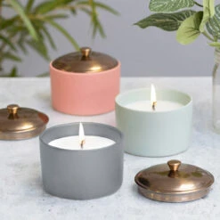 Paddywax Hygge 141g Vetiver & Cardamom Grey Ceramic Soy Candle 7 Paddywax Hygge 141g Vetiver & Cardamom Grey Ceramic Soy Candle -Yanke Home Shop paddywax hy501eu vetiver cardamom grey ceramic candle 3