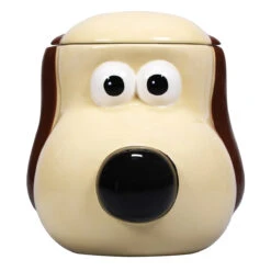 Wallace & Gromit– Gromit Shaped Cookie Jar -Yanke Home Shop plntaa05 wallace gromit gromit shaped cookie jar 1 1