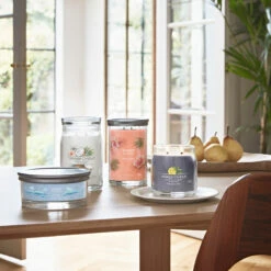 Yankee Candle Coconut Beach Signature Large Jar Candle -Yanke Home Shop ss23 signature collection lifestyle 5 2