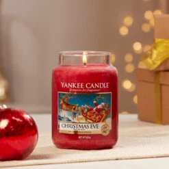 Yankee Candle Christmas Eve Large Jar Candle -Yanke Home Shop yankee candle 1199601 christmas eve large jar candle lifestyle 1