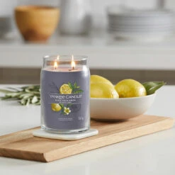 Yankee Candle Black Tea & Lemon Signature Large Jar Candle -Yanke Home Shop yankee candle 1629978e black tea lemon signature large jar candle lifestyle 1