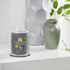 Yankee Candle Black Tea & Lemon Signature Large Jar Candle -Yanke Home Shop yankee candle 1629978e black tea lemon signature large jar candle lifestyle 2