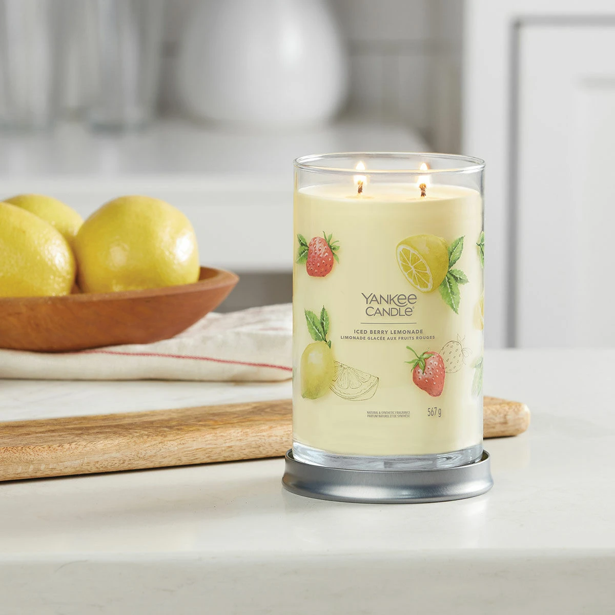 Yankee Candle Iced Berry Lemonade Signature Large Tumbler Candle 5 Yankee Candle Iced Berry Lemonade Signature Large Tumbler Candle - Image 3